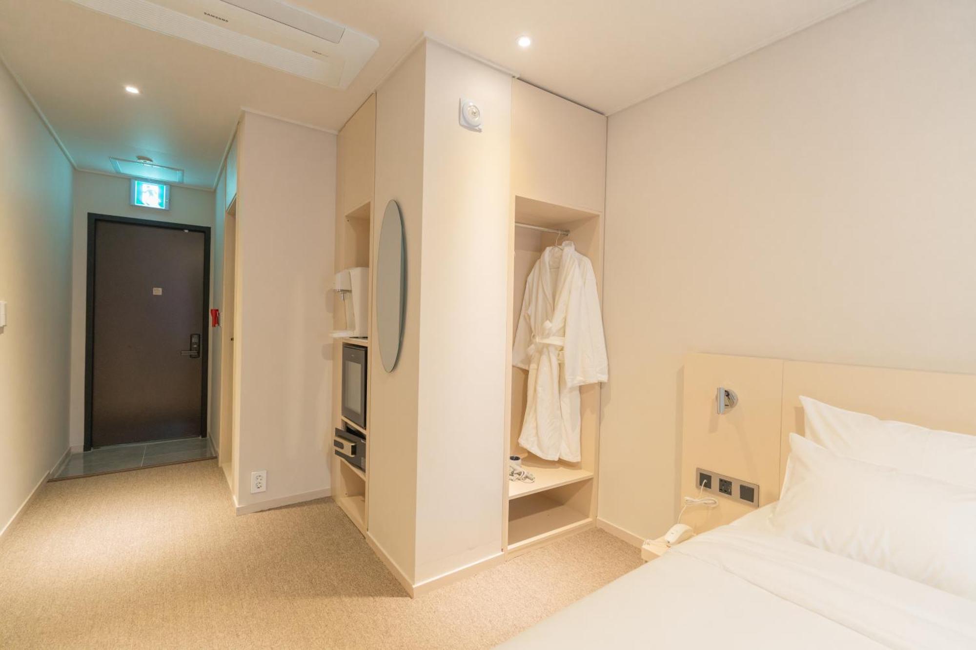 Hotel Myeongdongjang โซล ภายนอก รูปภาพ